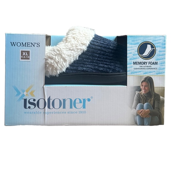 New In Box Women's Isotoner Memory‎ Foam Blue Slippers Sz 9.5-10 - Picture 1 of 3